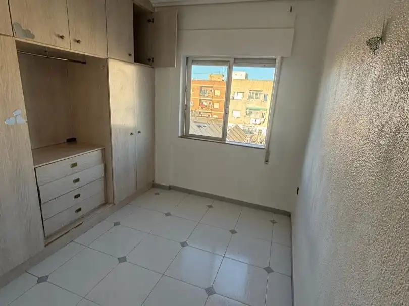 Piso en venta en Carril Lucios, 5, Puente Tocinos Habitación de Piso en venta en Murcia con Aire acondicionado, Terraza y Trastero