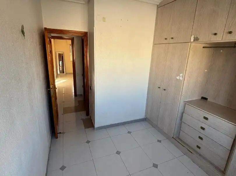Piso en venta en Carril Lucios, 5, Puente Tocinos Habitación de Piso en venta en Murcia con Aire acondicionado, Terraza y Trastero