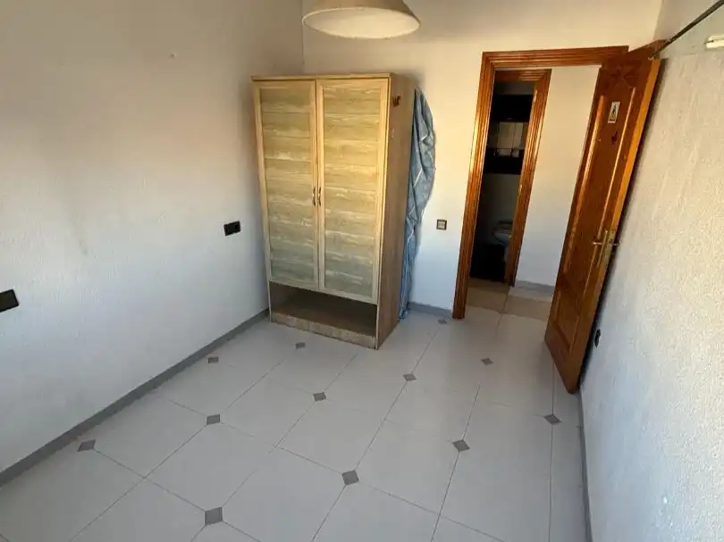 Piso en venta en Carril Lucios, 5, Puente Tocinos Habitación de Piso en venta en Murcia con Aire acondicionado, Terraza y Trastero