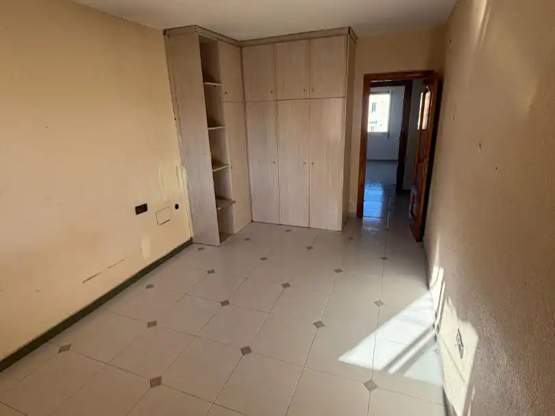 Piso en venta en Carril Lucios, 5, Puente Tocinos Habitación de Piso en venta en Murcia con Aire acondicionado, Terraza y Trastero