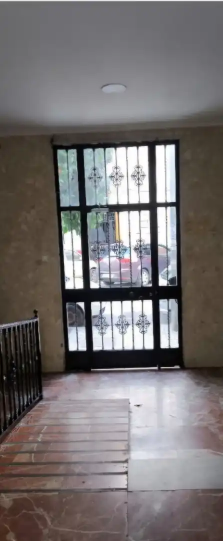 Exterior view of Flat for sale in  Sevilla Capital  with Air Conditioner and Balcony
