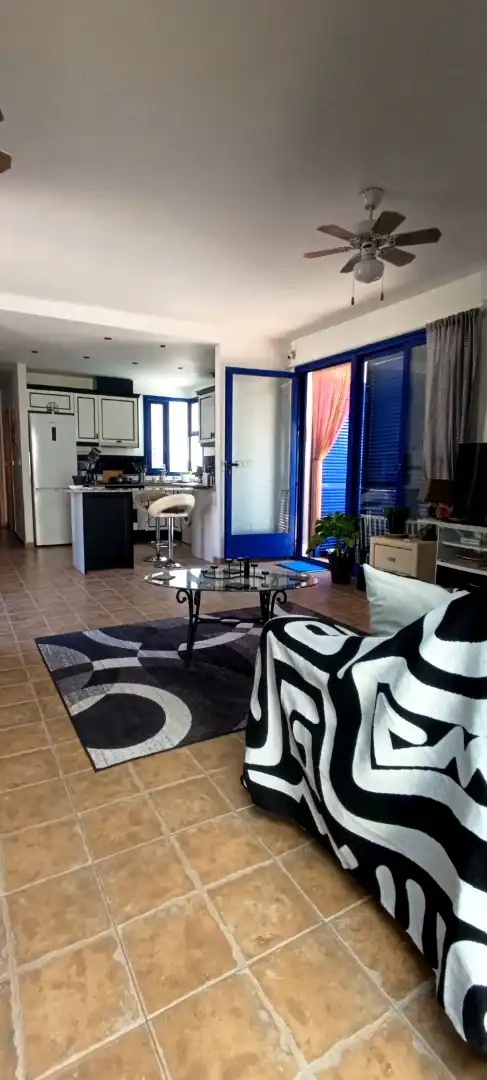 Habitación en Calle Pales, 9, Fortuna Sala de estar de Dúplex para compartir en Fortuna con Aire acondicionado, Calefacción y Jardín privado