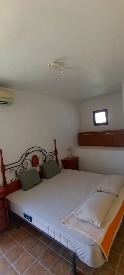 Habitación en Calle Pales, 9, Fortuna Habitación de Dúplex para compartir en Fortuna con Aire acondicionado, Calefacción y Jardín privado