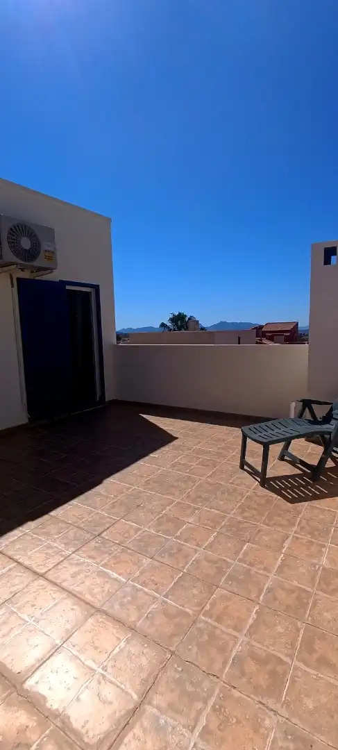 Habitación en Calle Pales, 9, Fortuna Terraza de Dúplex para compartir en Fortuna con Aire acondicionado, Calefacción y Jardín privado