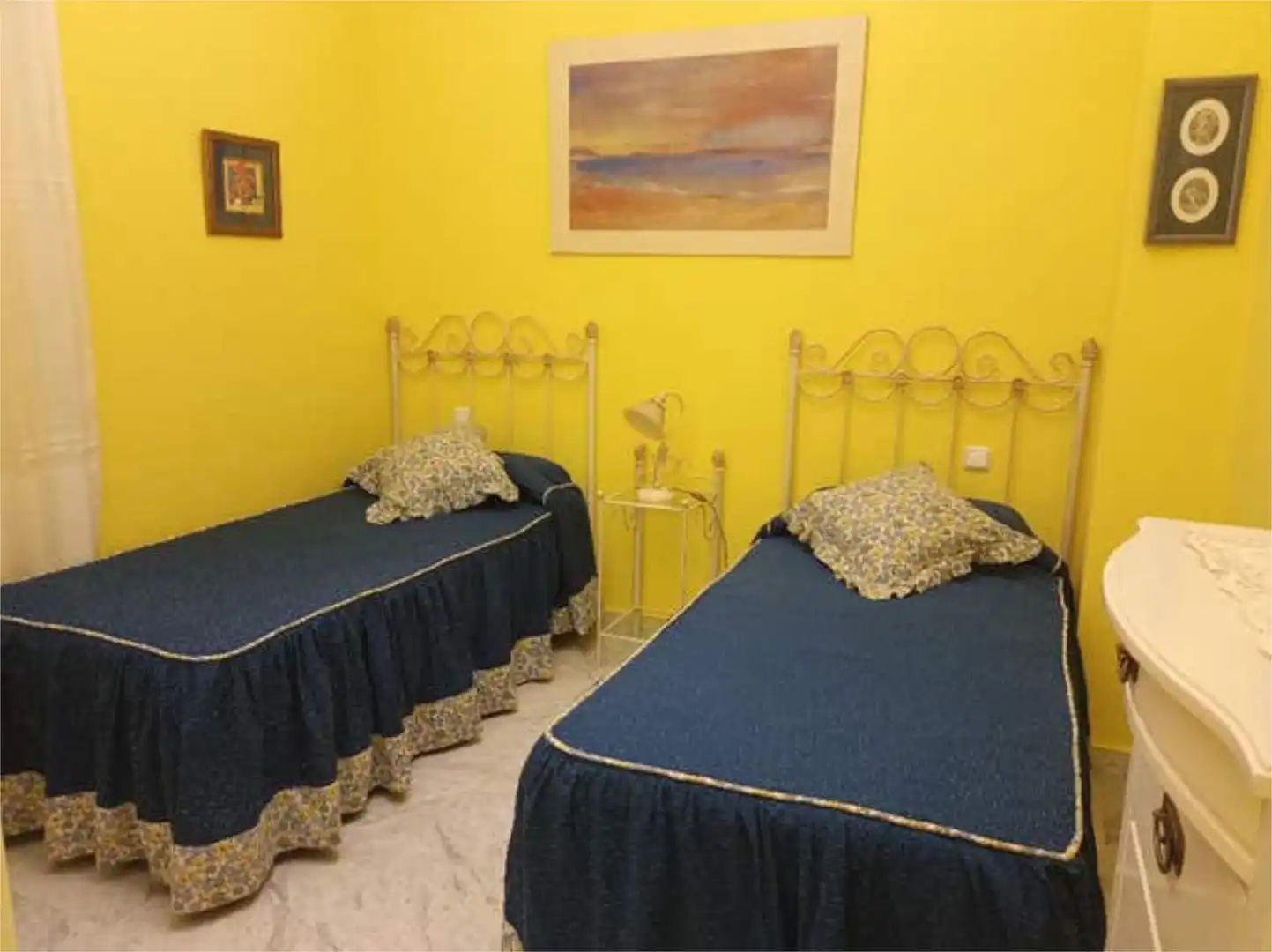 Apartamento de alquiler en Alfalfa - Santa Cruz Habitación de Apartamento de alquiler en Sevilla con Calefacción, Jardín privado y Amueblado