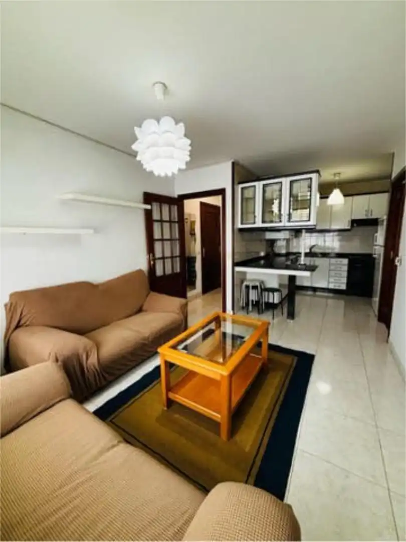 Apartamento de alquiler en Oroso Sala de estar de Apartamento de alquiler en Oroso con Calefacción, Jardín privado y Trastero