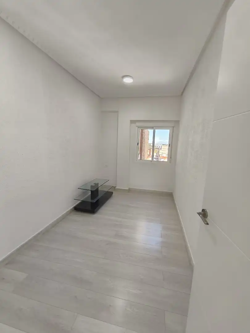 Piso en venta en Avinguda Reis Catòlics, 45, Alginet Habitación de Piso en venta en Alginet con Aire acondicionado y Terraza