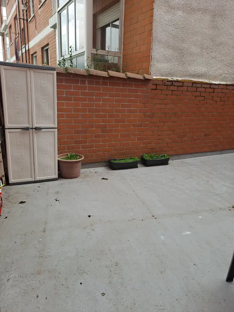 Wohnung zur Miete in Calle el Valle, 2, Villaquilambre Terrasse von Wohnung zur Miete in Villaquilambre mit Heizung, Abstellraum und Möbliert