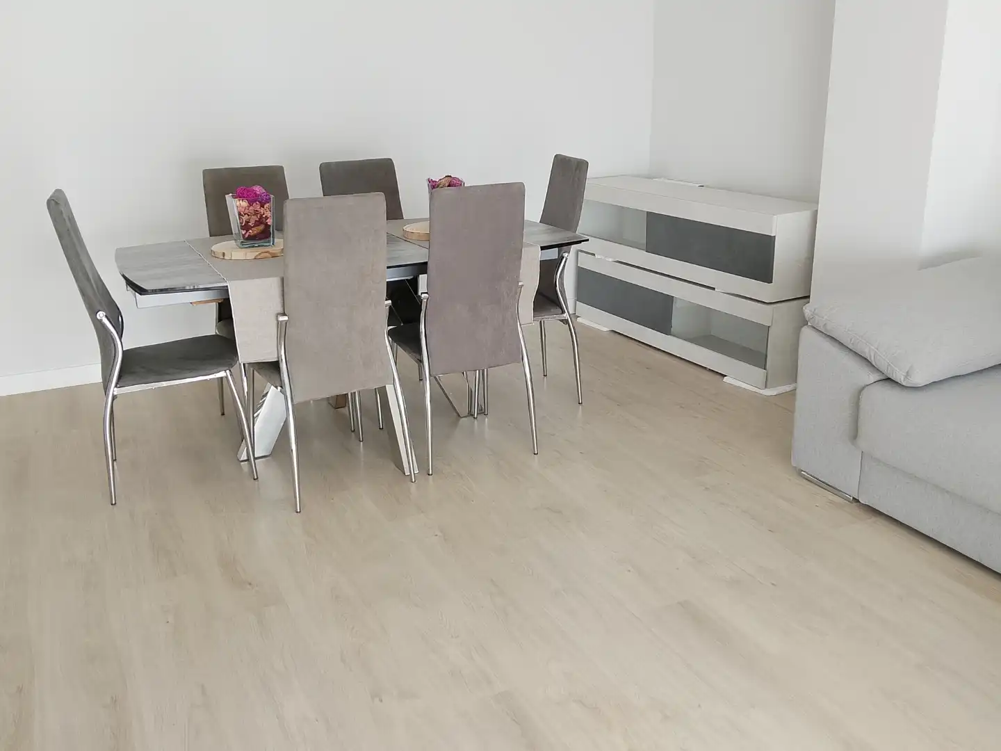 Piso en venta en Calle Miguel de Molina, Centro Comedor de Piso en venta en Rivas-Vaciamadrid con Calefacción, Terraza y Trastero