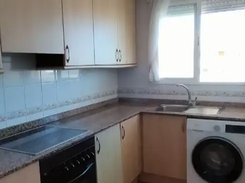 Apartamento en venta en Carrer Alcalá Galiano, 12, Moncófar Playa Cocina de Apartamento en venta en Moncofa con Aire acondicionado, Terraza y Piscina