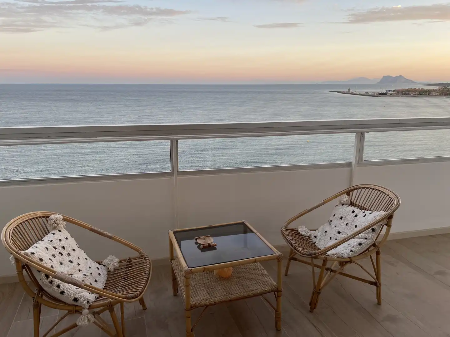 Wohnung zur Miete in Avenida Mar del Sur, 8, Torreguadiaro - San Diego Terrasse von Wohnung zur Miete in Sotogrande mit Heizung, Terrasse und Abstellraum