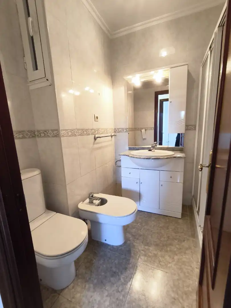 Flat for sale in Calle Exército Español, 8p, Caranza Bathroom of Flat for sale in Ferrol