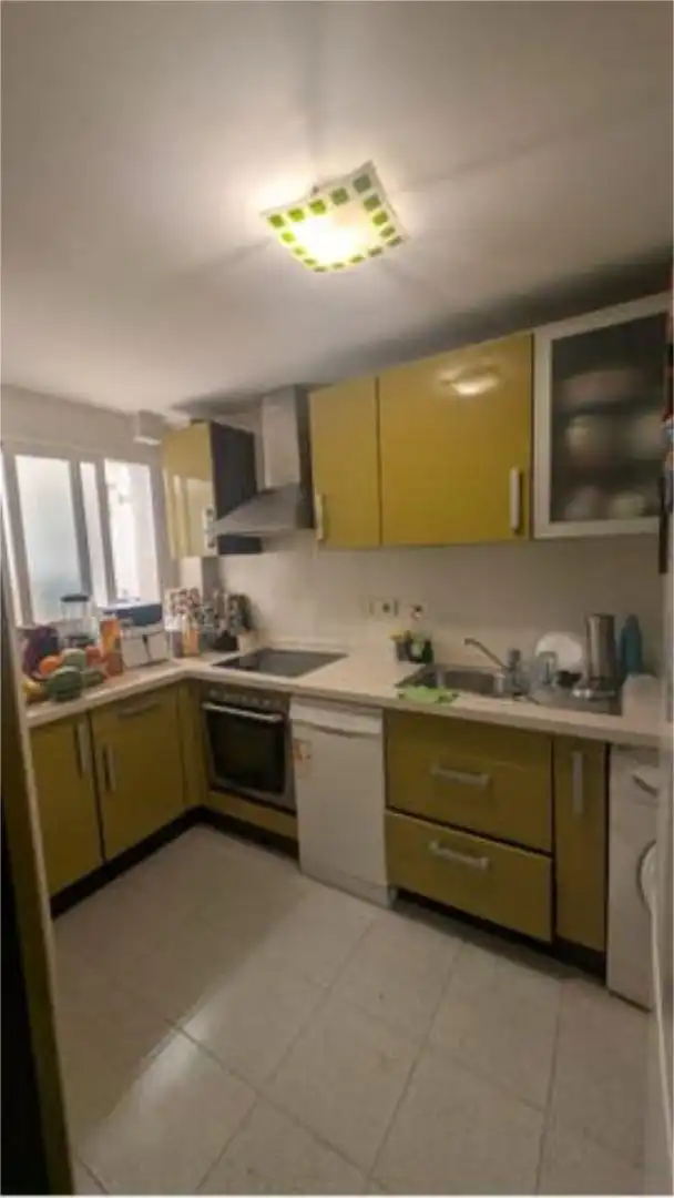 Cocina de Piso de alquiler en Cenes de la Vega con Amueblado y Se aceptan mascotas