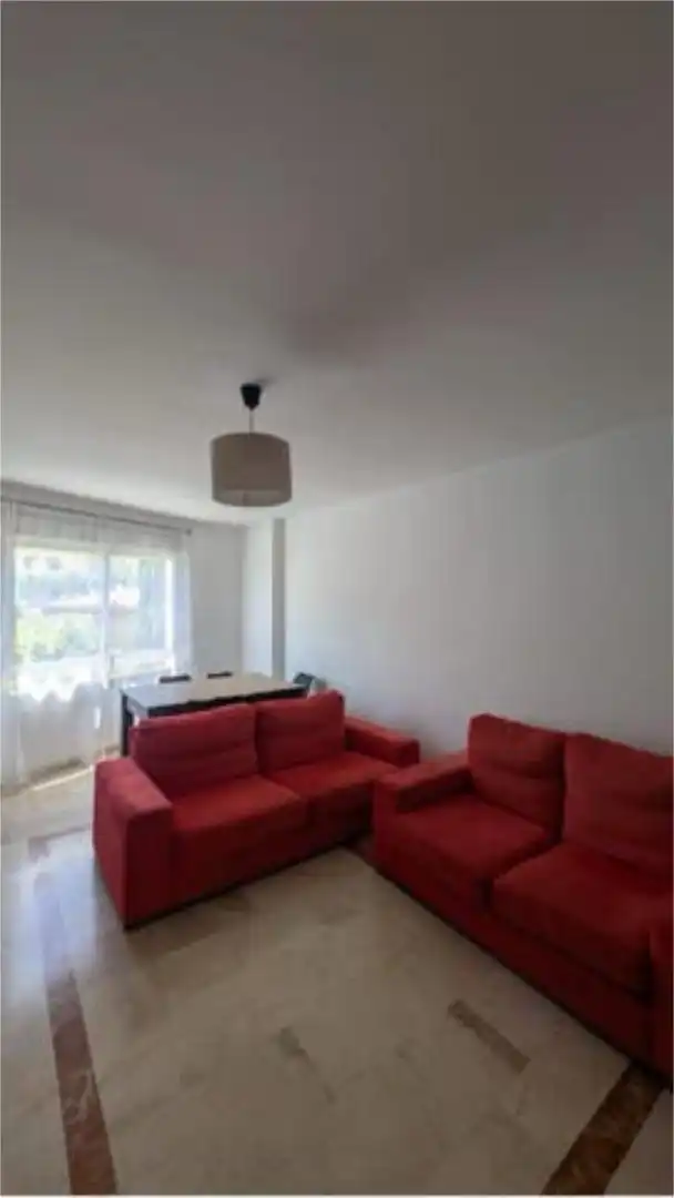 Sala de estar de Piso de alquiler en Cenes de la Vega con Amueblado y Se aceptan mascotas