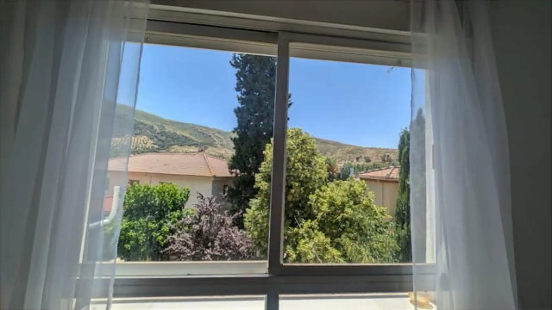 Vista exterior de Piso de alquiler en Cenes de la Vega con Amueblado y Se aceptan mascotas