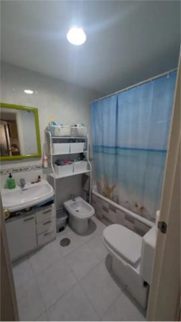 Baño de Piso de alquiler en Cenes de la Vega con Amueblado y Se aceptan mascotas