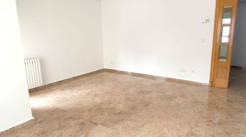 Piso de alquiler en Calle de Alfonso Zapater Cerdán, 8, La Jota, Zaragoza Capital - imagen 3 Foto 3 de Piso de alquiler en Calle de Alfonso Zapater Cerdán, 8, La Jota, Zaragoza Capital