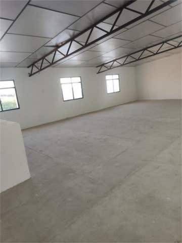 Nave industrial en Alquiler en Velada