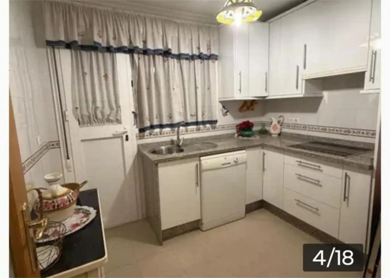 Cuina de Apartament de lloguer en Sanlúcar la Mayor