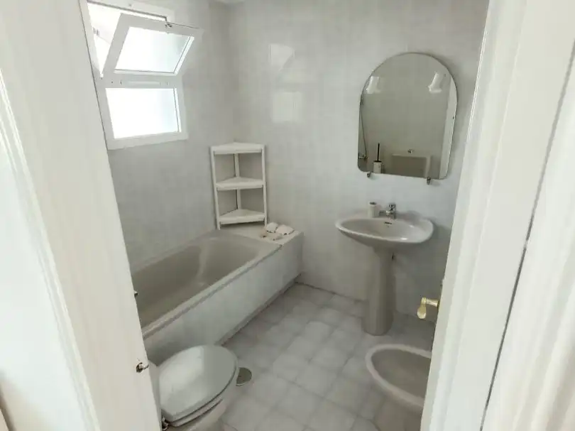 Wohnung zur Miete in Calle Suecia, 1, Mijas Golf Badezimmer von Wohnung zur Miete in Mijas mit Klimaanlage, Terrasse und Abstellraum