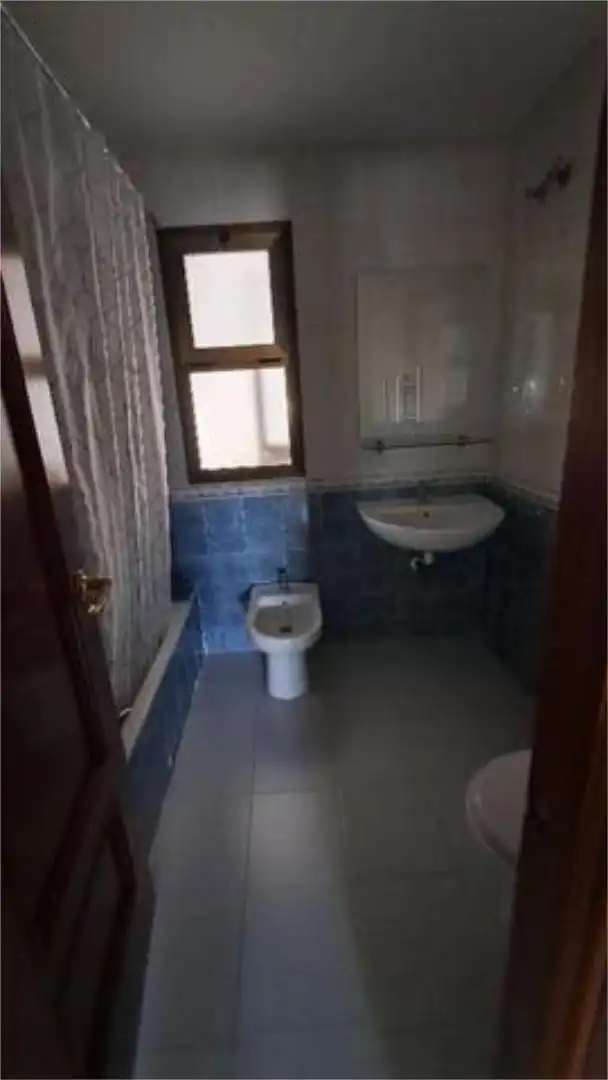 Flat for rent in Pago San José - Princi - Jerez Bathroom of Flat for rent in Jerez de la Frontera with Swimming Pool