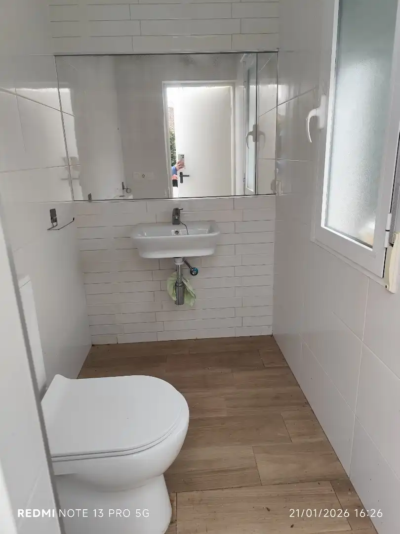 Bany de Casa o xalet en venda en Posadas amb Piscina