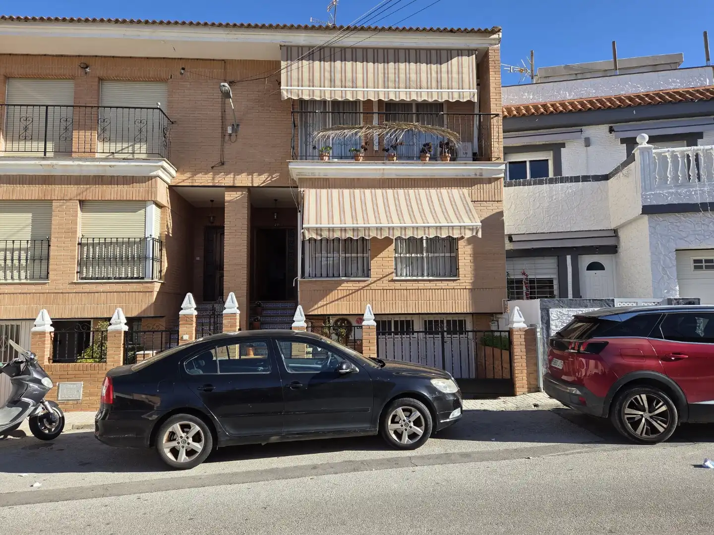 Vista exterior de Casa o xalet en venda en La Unión amb Aire condicionat, Terrassa i Balcó