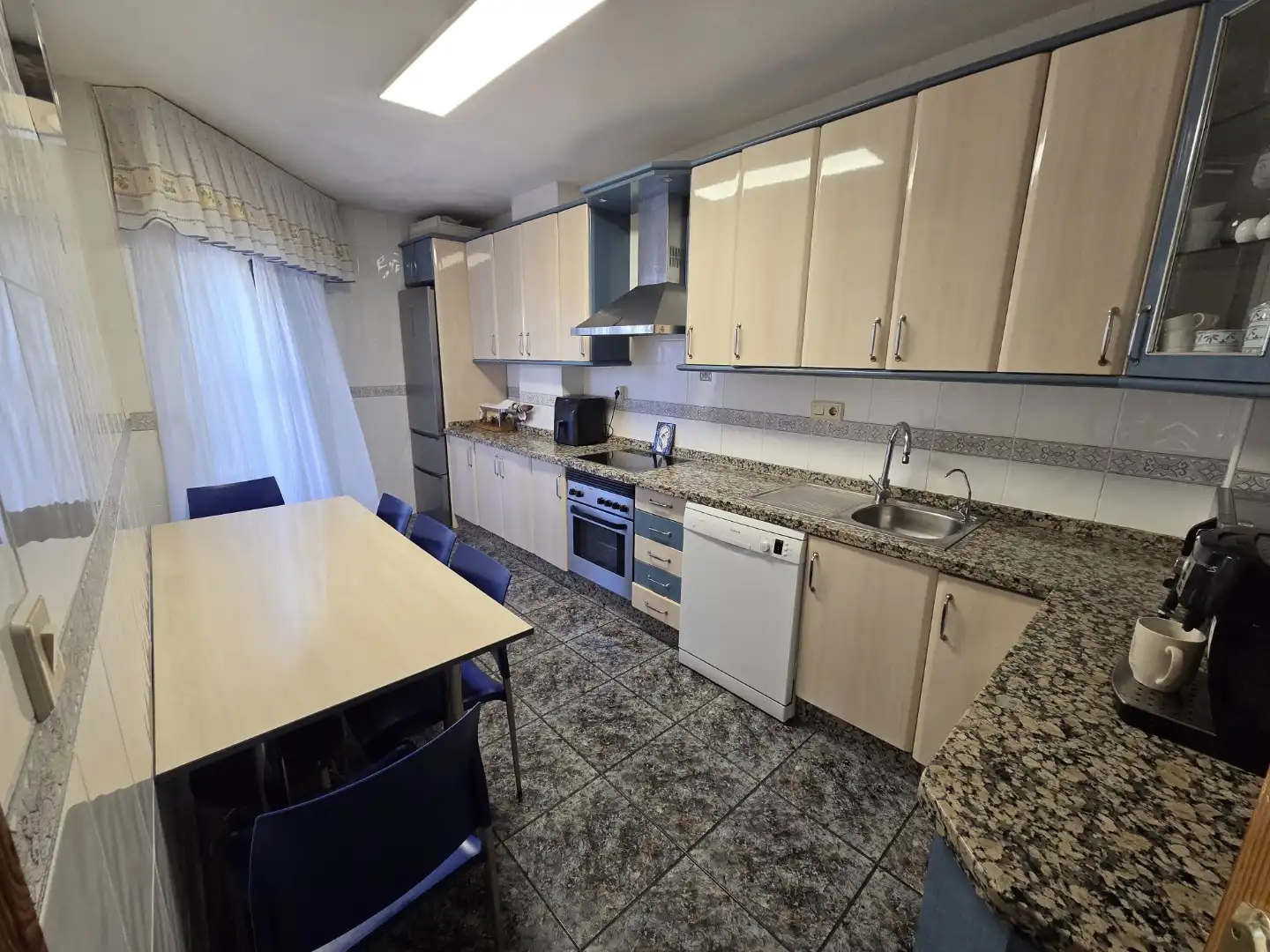 Cuina de Casa o xalet en venda en La Unión amb Aire condicionat, Terrassa i Balcó