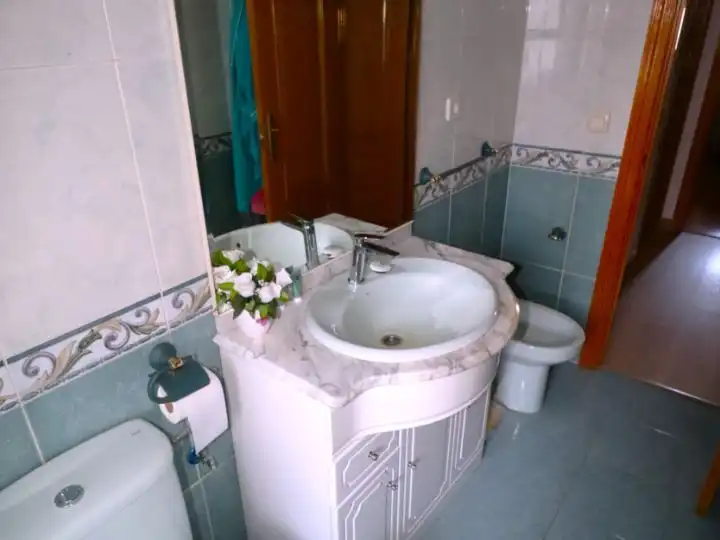 Bathroom of Flat for sale in Pinto  with Air Conditioner and Terrace