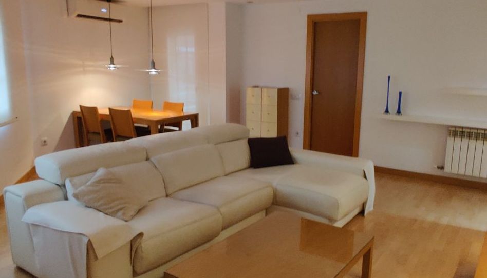 Piso en venta en Carrer de Narcís Monturiol, 72, Sagnier - Plaça de Catalunya, El Prat de Llobregat - imagen 1 Foto 1 de Piso en venta en Carrer de Narcís Monturiol, 72, Sagnier - Plaça de Catalunya, El Prat de Llobregat