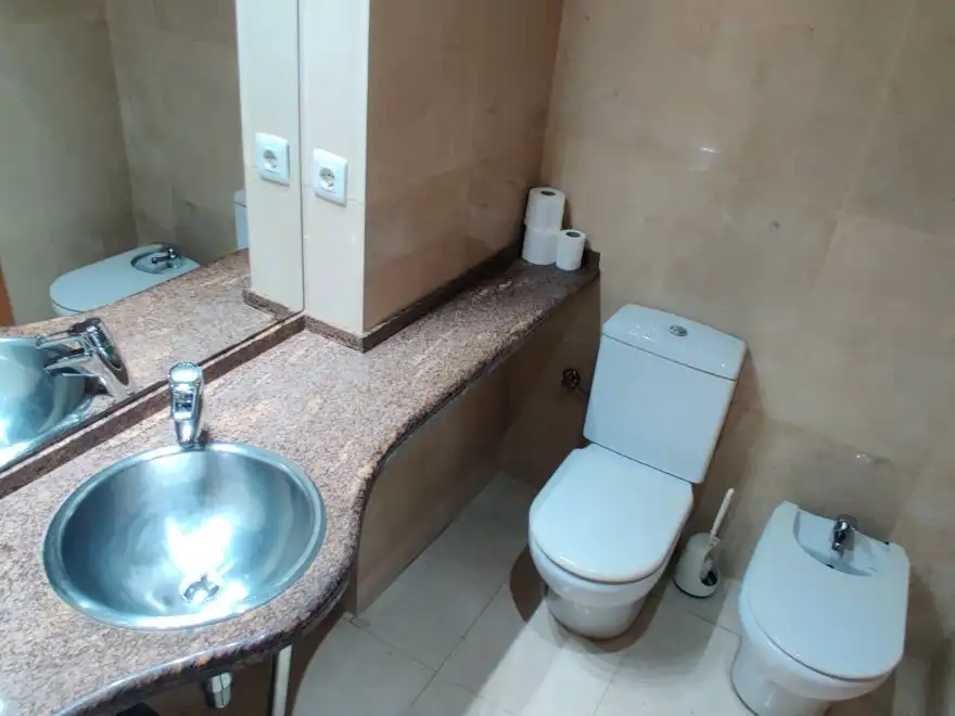 Piso en venta en Carrer de Narcís Monturiol, 72, Sagnier - Plaça de Catalunya Baño de Piso en venta en El Prat de Llobregat con Aire acondicionado y Balcón