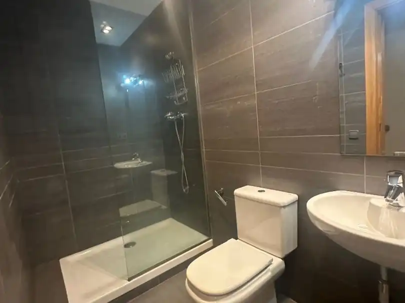 Flat for rent in Carrer Gran de Sant Andreu, 301, Sant Andreu de Palomar Bathroom of Flat for rent in Barcelona with Heating, Parquet flooring and Terrace