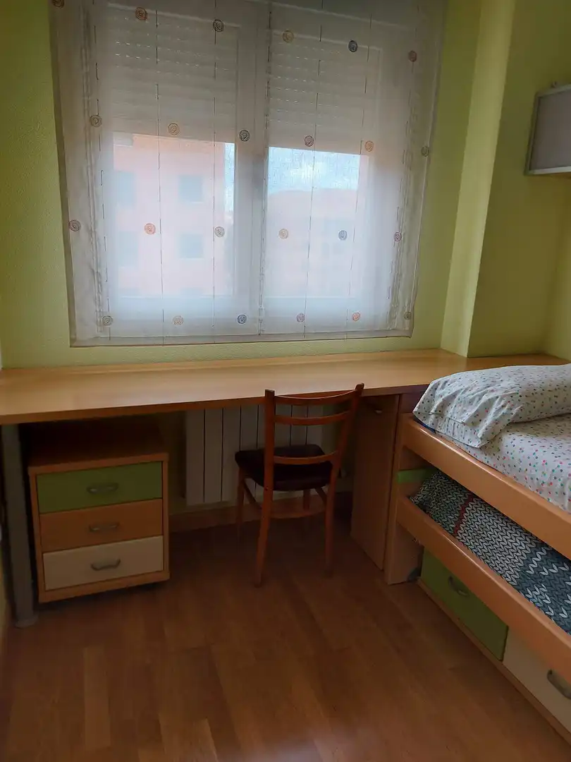 Bedroom of Flat for sale in Salamanca Capital  with Swimming Pool and Balcony