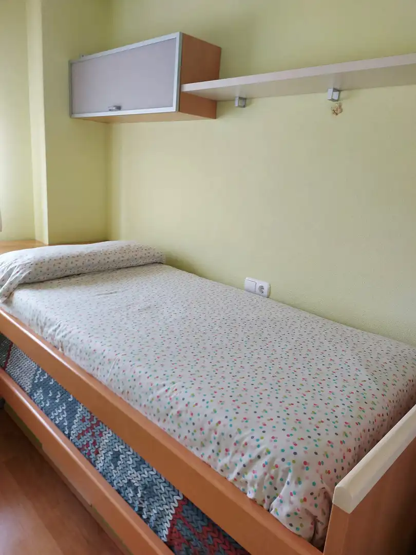 Bedroom of Flat for sale in Salamanca Capital  with Swimming Pool and Balcony