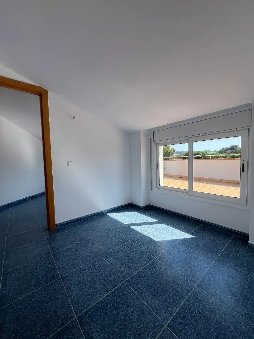 Duplexes for sale in Carrer Arenys de Mar, 6, Pineda de Mar Bedroom of Duplexes for sale in Pineda de Mar with Terrace and Balcony