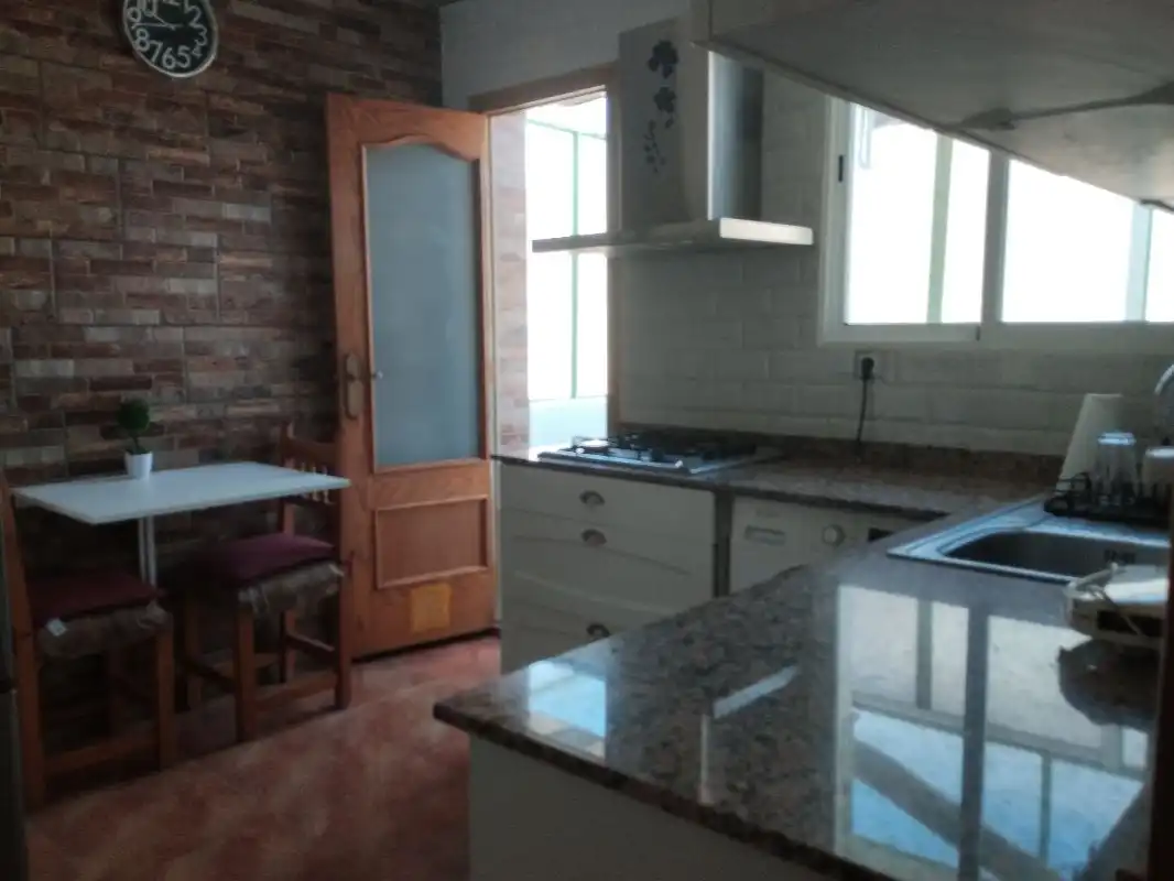 Habitación en Calle Uruguay, 18, Sax Cocina de Piso para compartir en Sax con Parquet y Amueblado