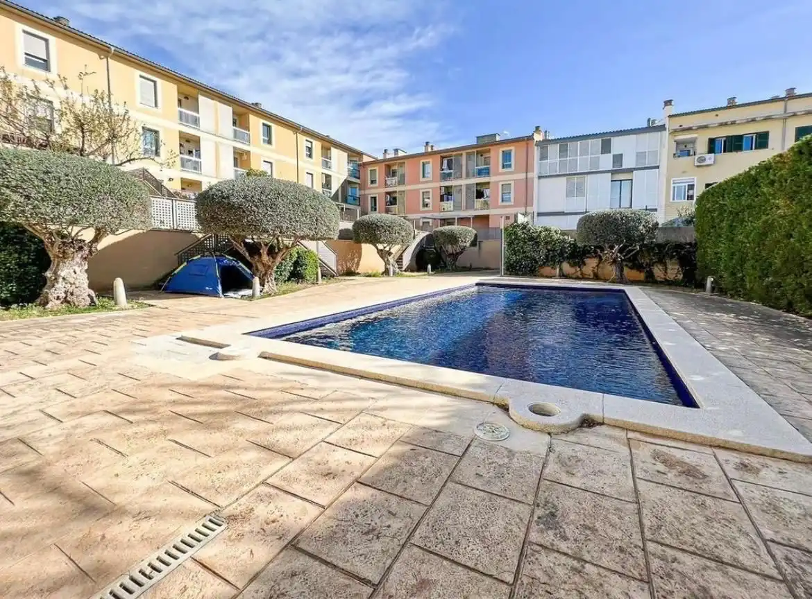 Piso de alquiler en Carrer Guillem Santandreu, 7, Lloseta Piscina de Piso de alquiler en Lloseta con Terraza, Piscina y Parking comunitario