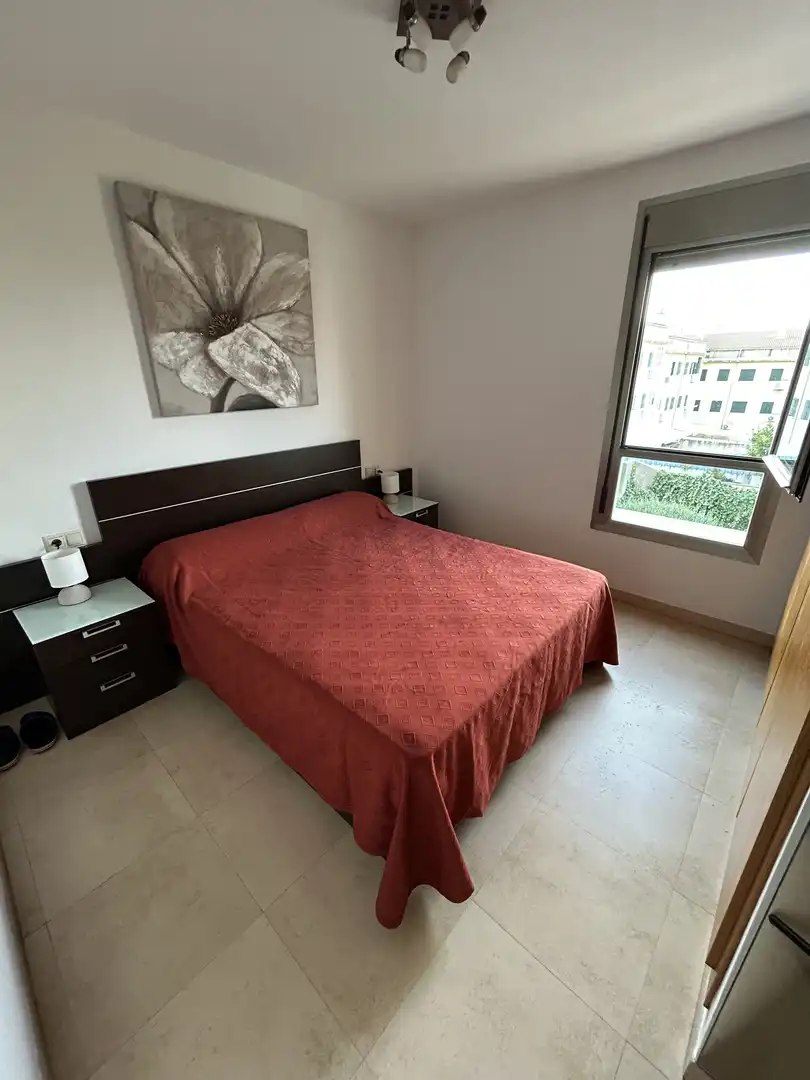 Piso de alquiler en Carrer Guillem Santandreu, 7, Lloseta Habitación de Piso de alquiler en Lloseta con Terraza, Piscina y Parking comunitario