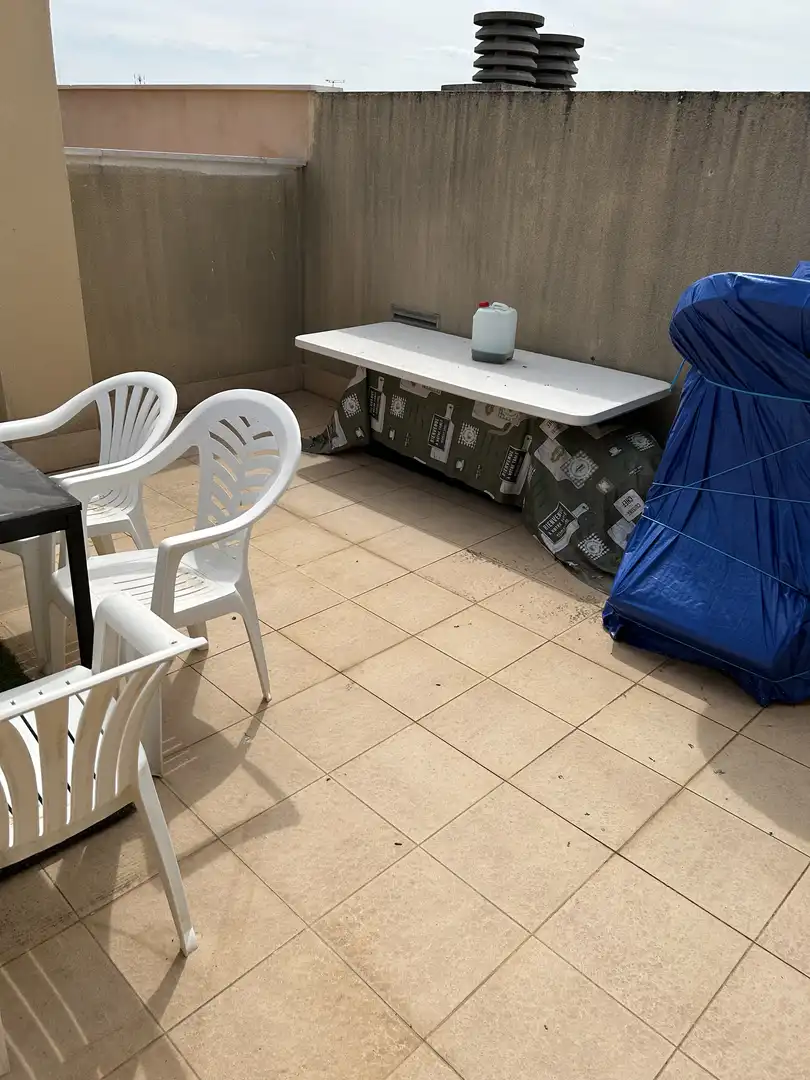 Piso de alquiler en Carrer Guillem Santandreu, 7, Lloseta Terraza de Piso de alquiler en Lloseta con Terraza, Piscina y Parking comunitario