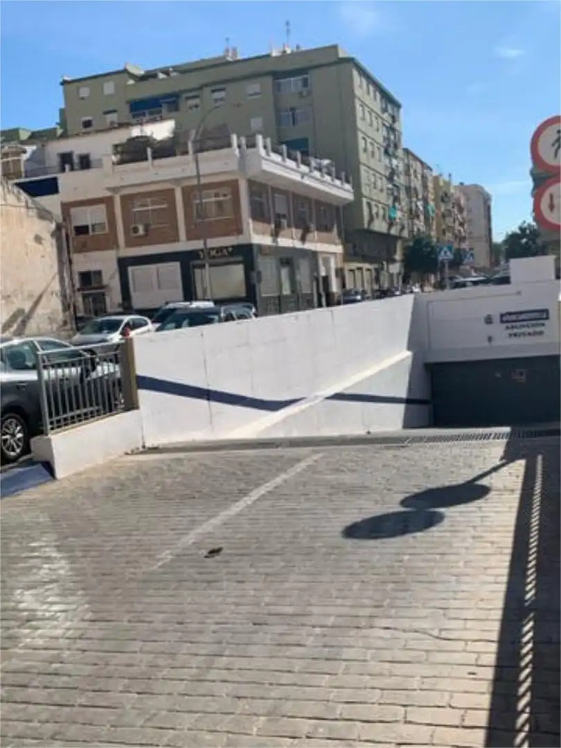 Außenansicht von Garage zur Miete in Málaga