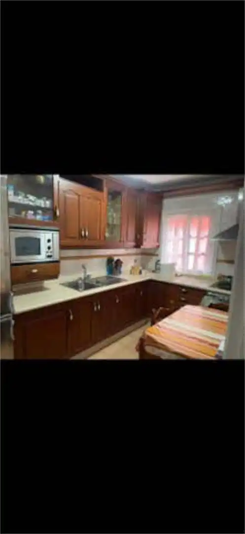 Casa adosada de alquiler en Tacoronte - Los Naranjeros Cocina de Casa adosada de alquiler en Tacoronte con Terraza, Trastero y Amueblado