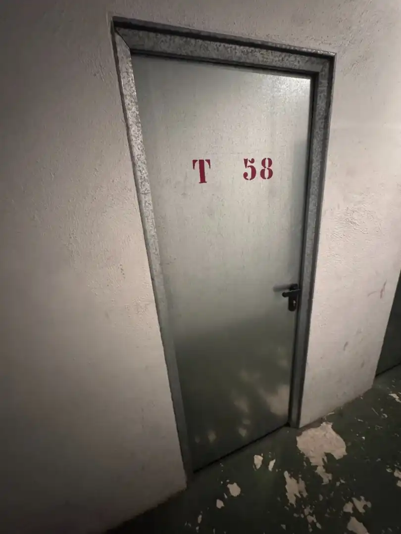 Parkplatz von Wohnung zum Verkauf in Villena mit Balkon