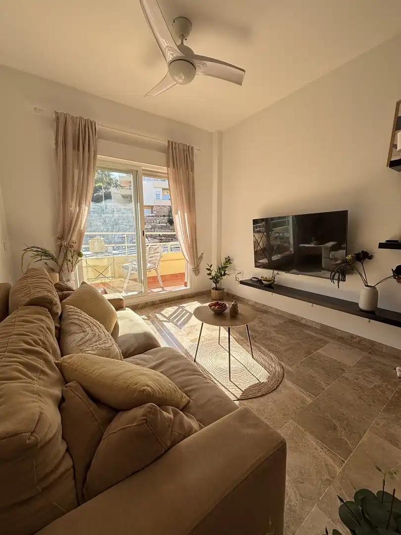 Wohnung zur Miete in Calle Coral de Riviera, 15, Riviera del Sol Wohnzimmer von Wohnung zur Miete in Mijas mit Klimaanlage, Heizung und Terrasse