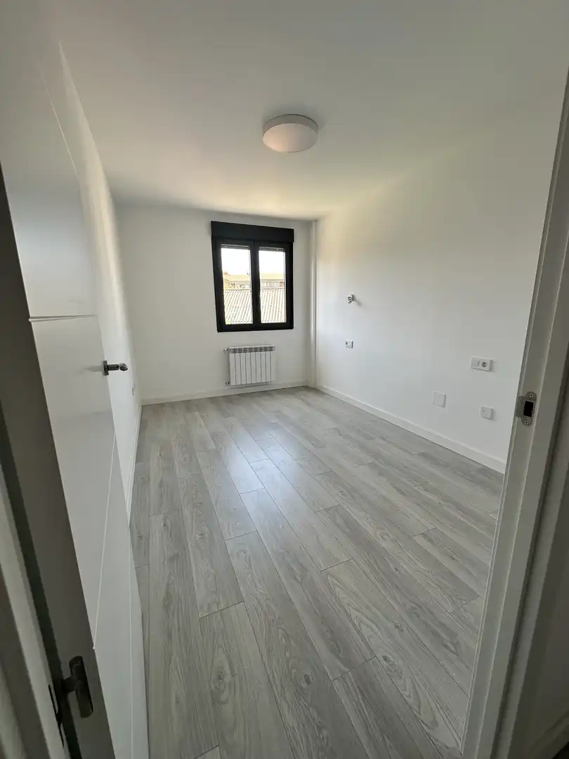 Flat for rent in Calle la Rosa, 12, Trobajo del Camino Flat for rent in Calle la Rosa, 12, Trobajo del Camino