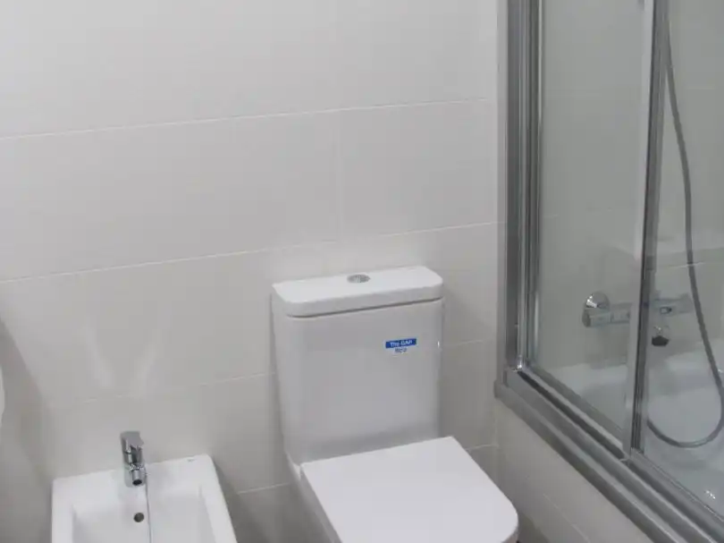 Room in Calle del Pinzón, 35, Vista Alegre