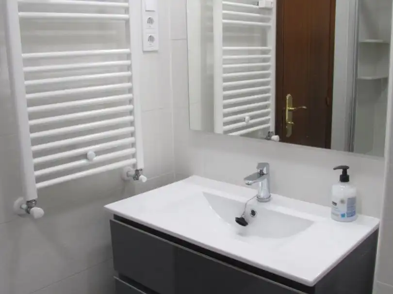 Room in Calle del Pinzón, 35, Vista Alegre