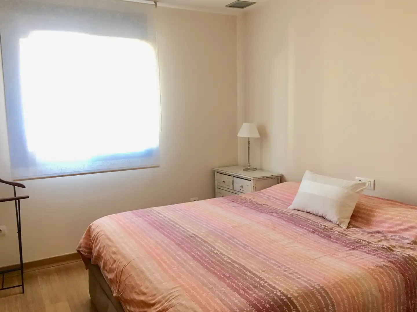 Flat for sale in Passeig de la Universitat, 42, Estación - Universidad Bedroom of Flat for sale in Castellón de la Plana / Castelló de la Plana with Air Conditioner