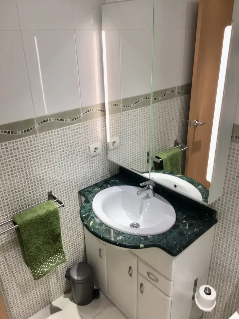 Flat for sale in Passeig de la Universitat, 42, Estación - Universidad Bathroom of Flat for sale in Castellón de la Plana / Castelló de la Plana with Air Conditioner
