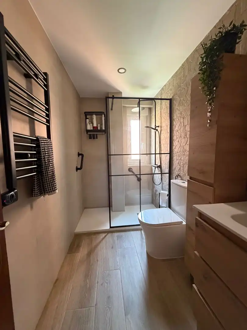 Bathroom of Flat for sale in  Madrid Capital  with Air Conditioner