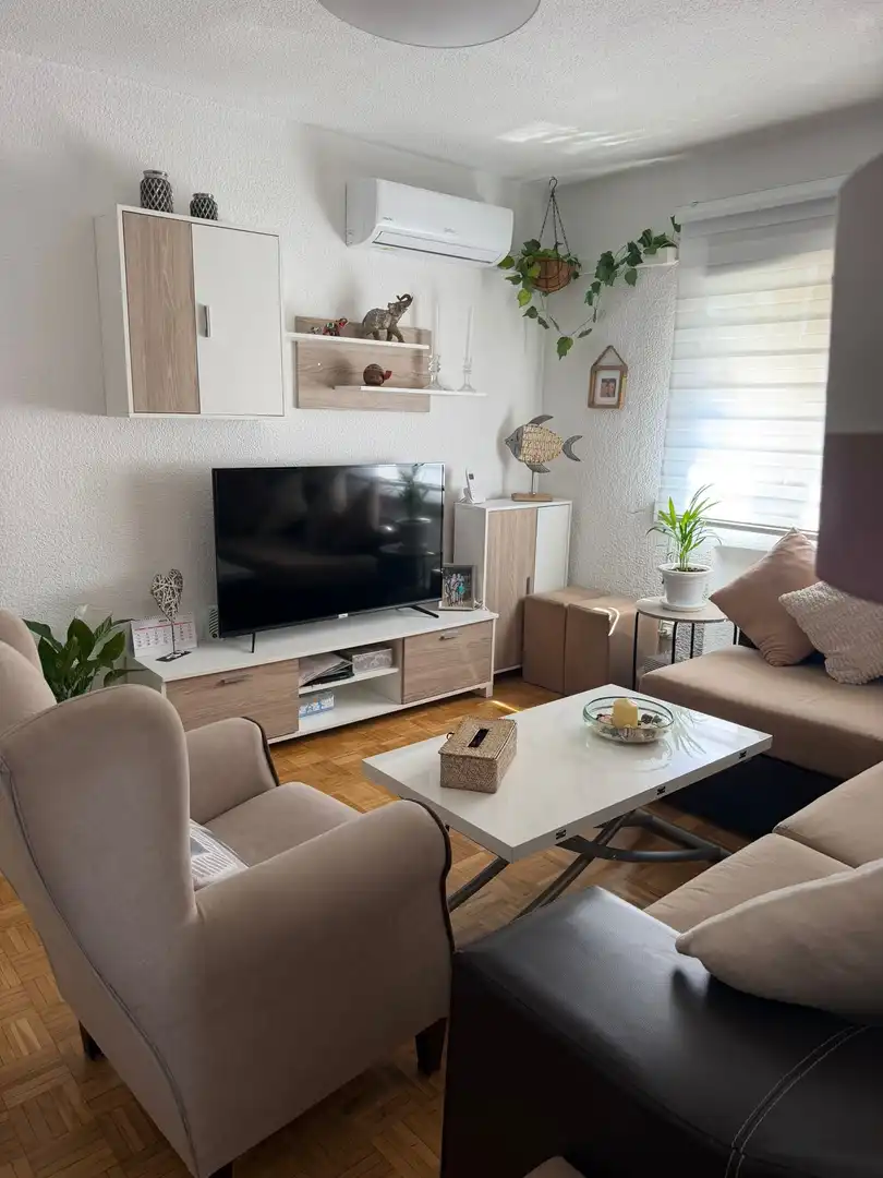 Living room of Flat for sale in  Madrid Capital  with Air Conditioner